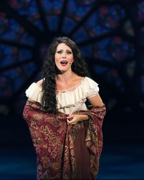 Summer Naomi Headshot