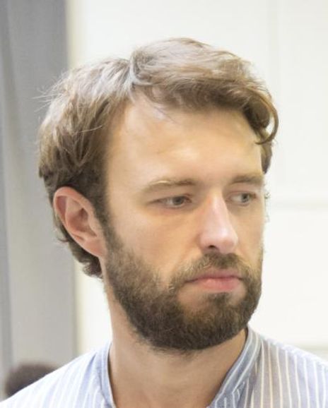 Benjamin Dilloway Headshot