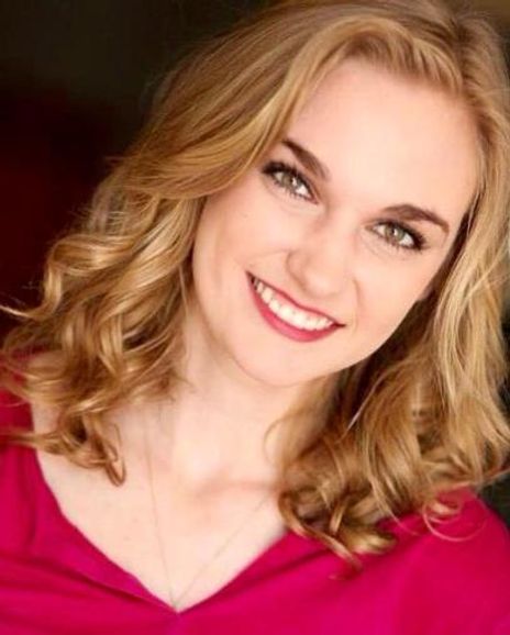 Katie Sperry Headshot