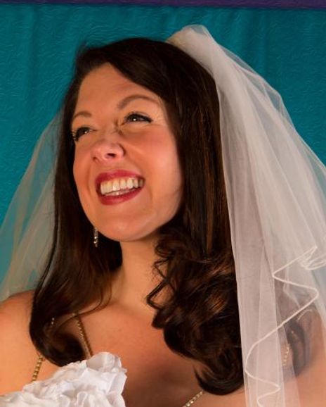 Liz J Millea Headshot