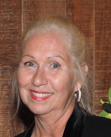 Samii Taylor Yakovetic Headshot