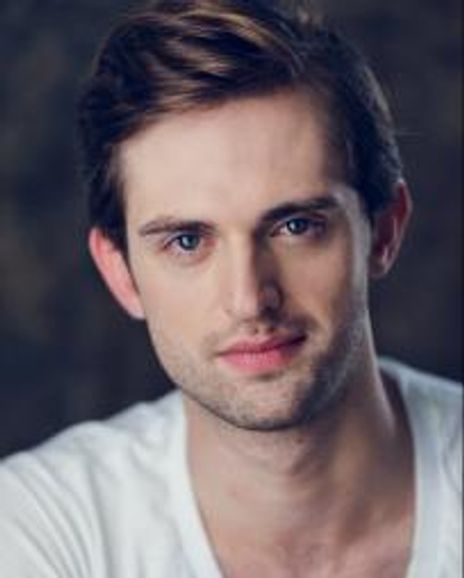 Nolan Hennelly Headshot