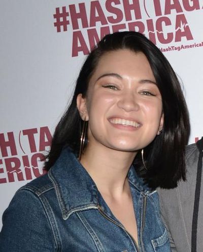 Isa Briones Headshot