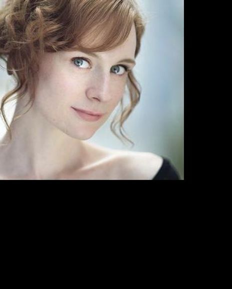 Corryn Cummins Headshot