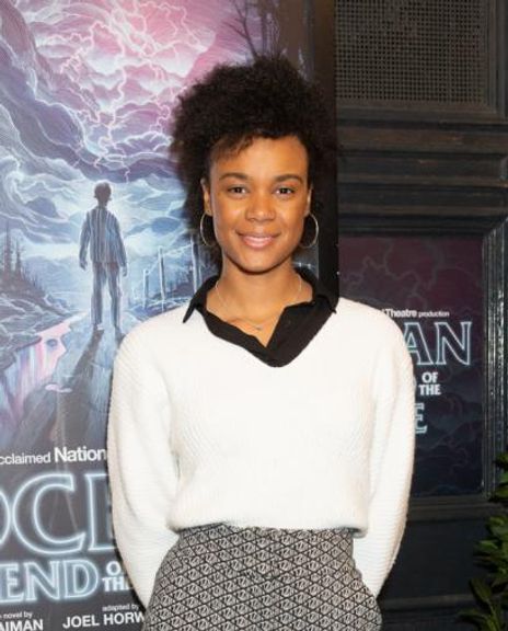 Leah Harvey Headshot