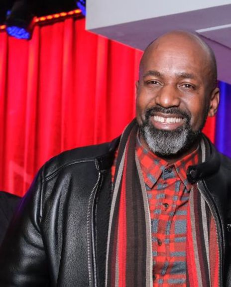 Gordon Chambers Headshot