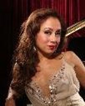 Stephanie Reese Headshot