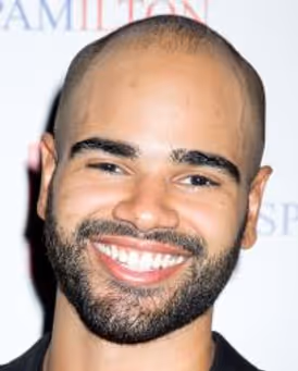 Nicholas Edwards Headshot