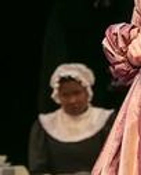 Shannon Harris Headshot