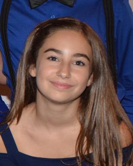 Tahlie Ellie Headshot