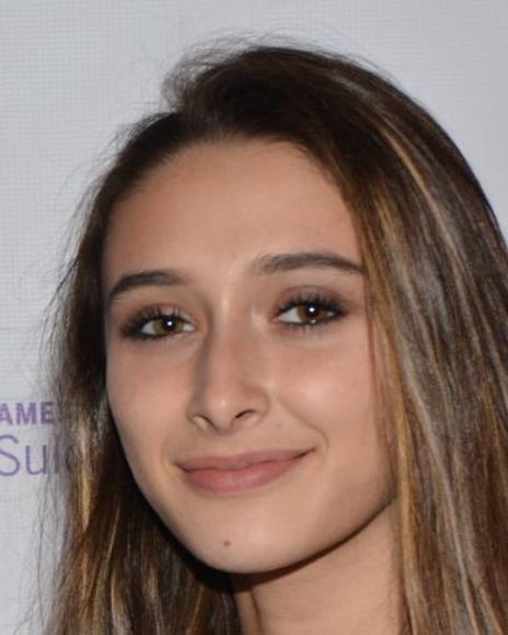 Gabriella Bivas Headshot