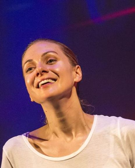 Lucy Alibar Headshot