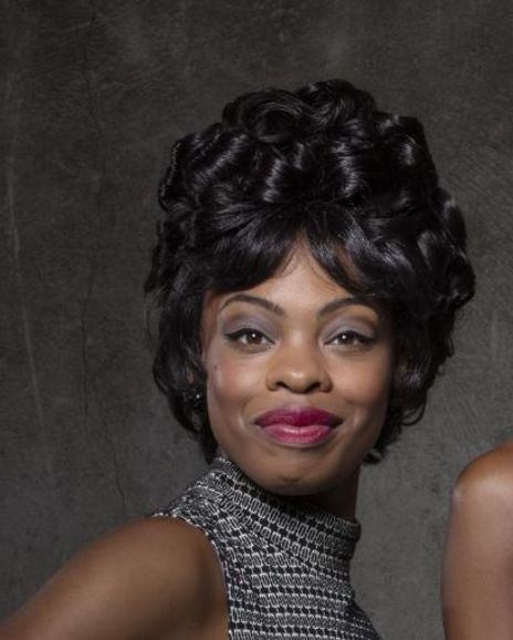 Johari Nandi Mackey Headshot