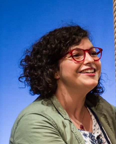 Danielle Zuckerman Headshot