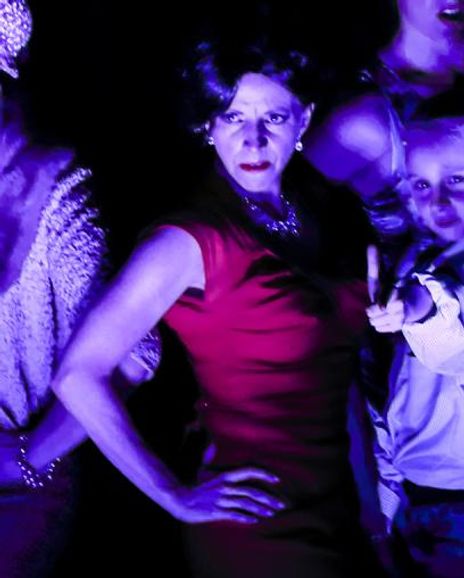 Lindsey Mitchel Headshot