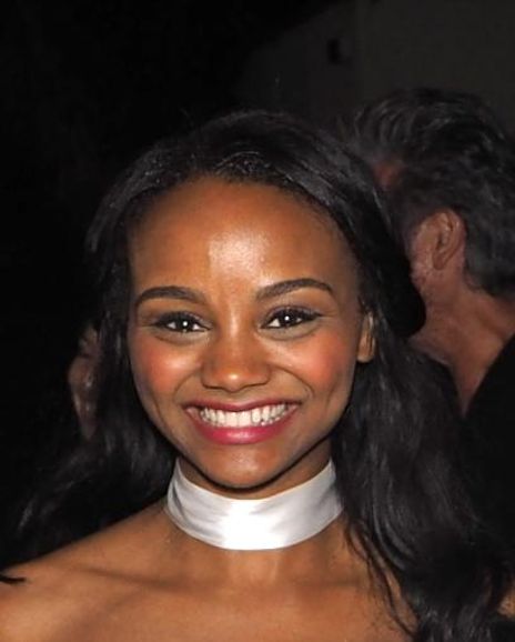 Raven Bowens Headshot