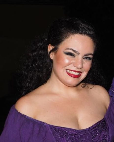 Nakta Pahlevan Headshot