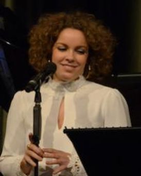 Jemma Revell Headshot