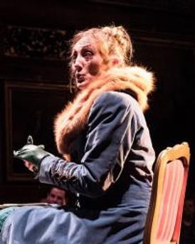 Michelle Hodgson Headshot