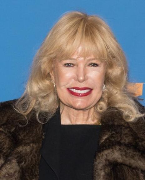 Loretta Switt Headshot