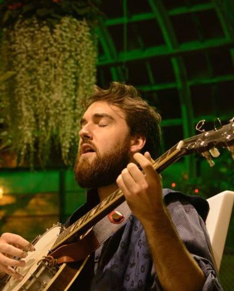 Alex Mauney Headshot