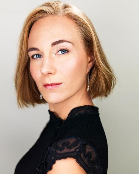 Bridget Carrow Headshot