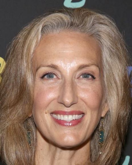 Paula Legget Chase Headshot