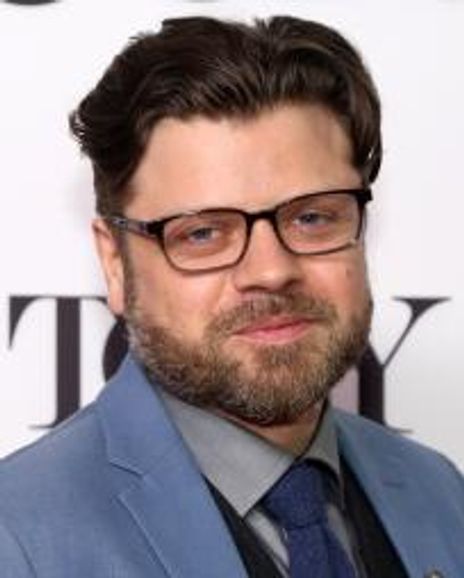 Mikhail Fiksel Headshot