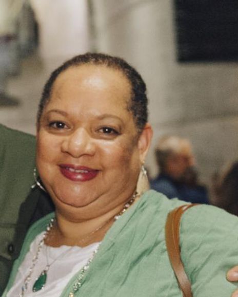 Kim James Bey Headshot