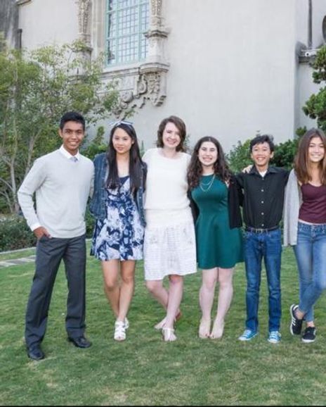 Eliana Dunn Headshot