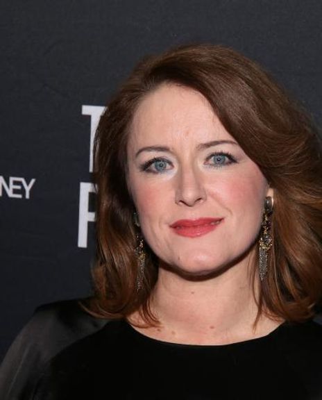 Susan Prior Headshot