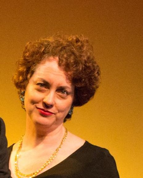 Jennifer Pippin-Montanez Headshot