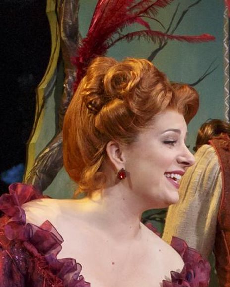 Sarah Primmer Headshot