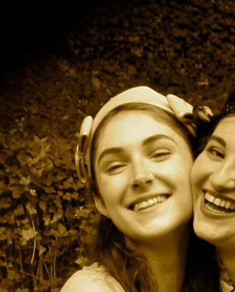 Julia Moore Headshot