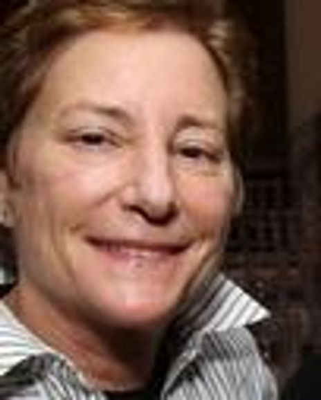 Nancy Schmidt Headshot