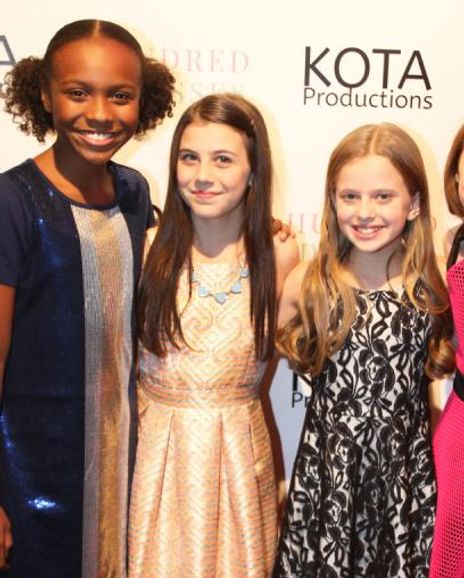 Mia Sinclair Jenes Headshot