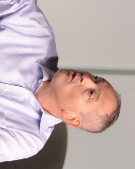 Jonathan Fishman Headshot