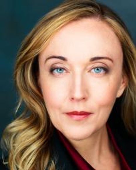 Amanda Baxter Headshot