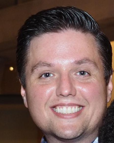 Isaac Dawsno Headshot