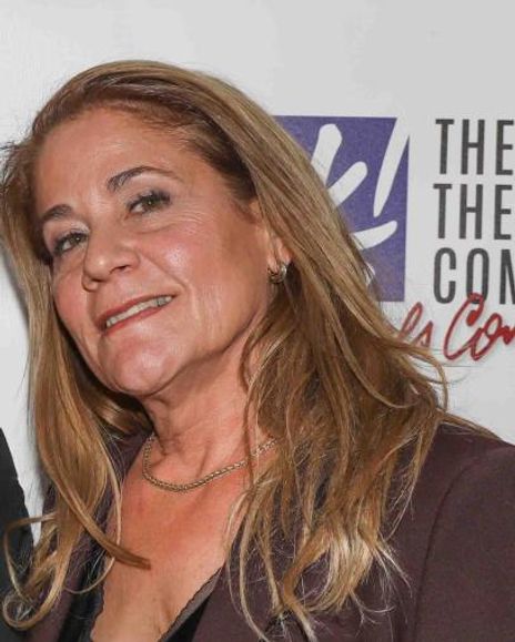 Hollye Levin Headshot