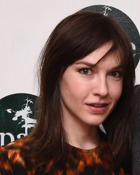 Hallie Elizabeth Newton Headshot