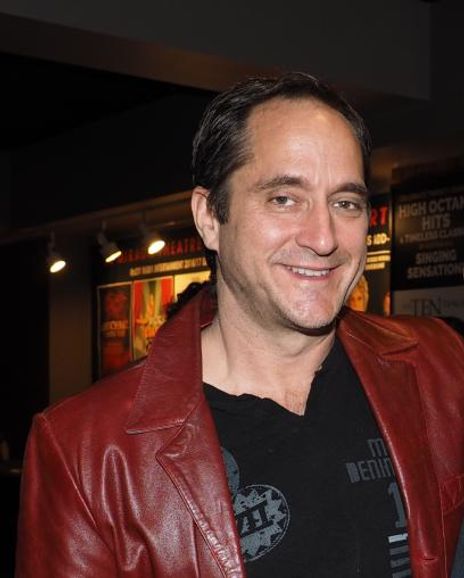 Steven Cahill Headshot