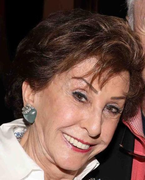 Evelyn Holtzman Headshot