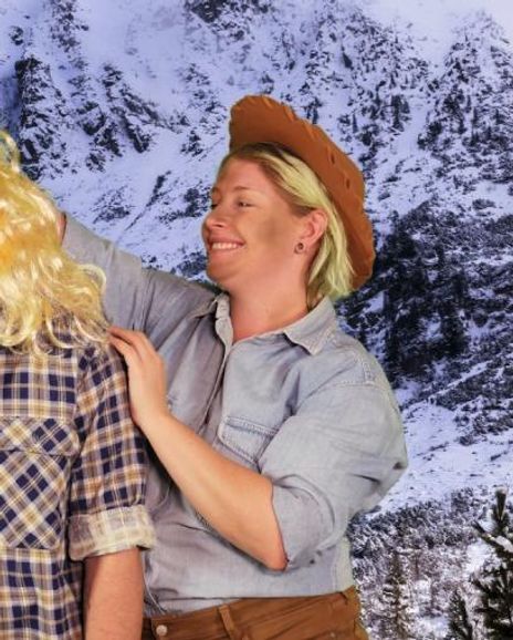 Lindsay Nash Headshot