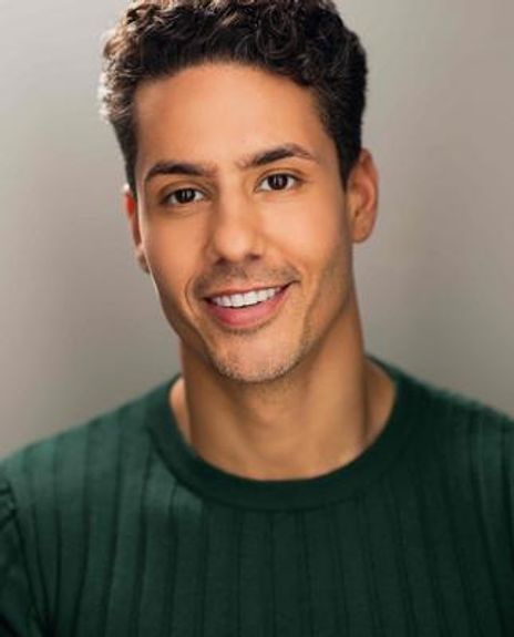 Alexander Gil Cruz Headshot