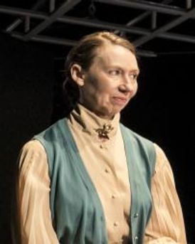 Amanda Hadingue Headshot