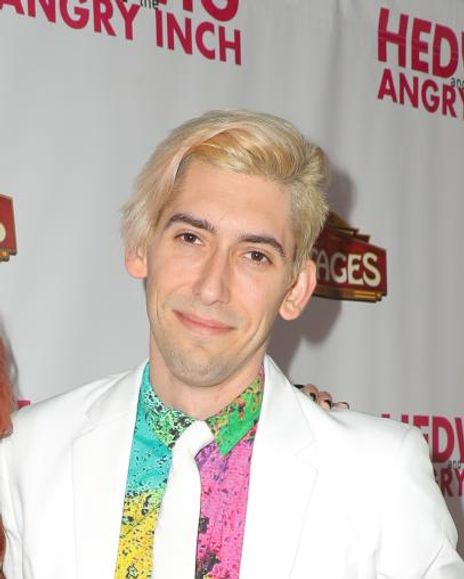 Chloe Dykstra Headshot