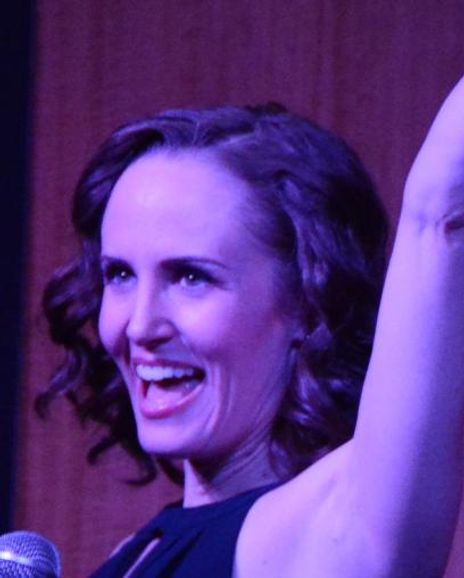 Elle Zolezzi Headshot