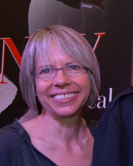 Martha Bromelmeir Headshot