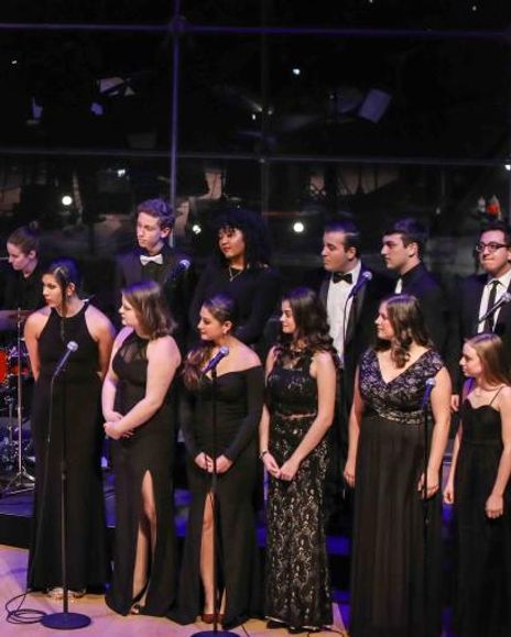 Iliyana Serrano Headshot